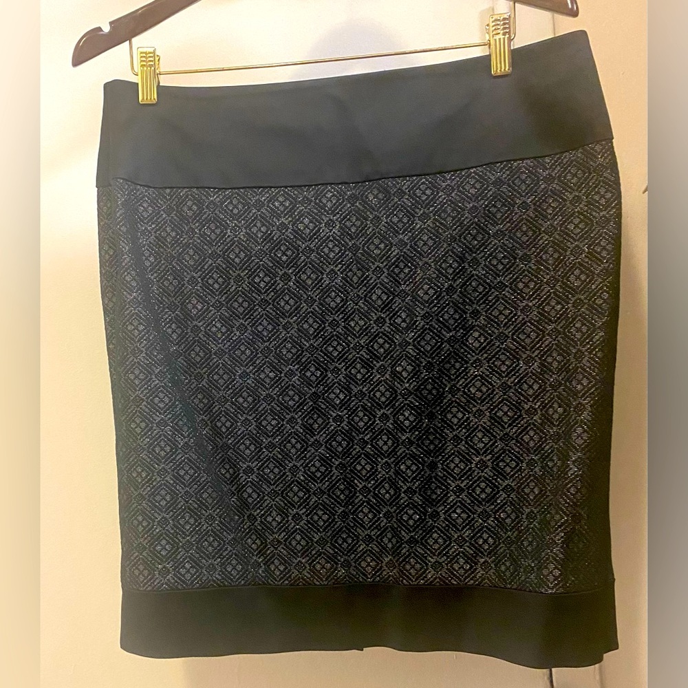 Tahari Black Metallic Satin lining Skirt